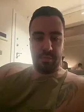 Snapshot of XhotLatte chatting on 02-20-26, 10:32 XhotLatte online show from 02-20-26, 10:32