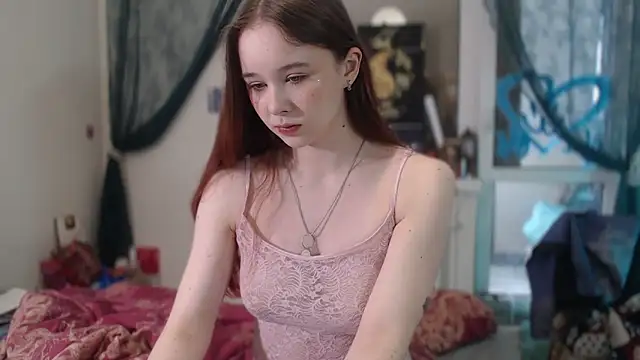 Snapshot of MaryJane_x_Peter chatting on 05-15-26, 11:28 MaryJane x Peter online show from 05-15-26, 11:28