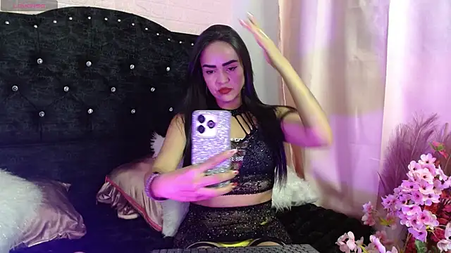 Ambar Rouxee online show from 01-05-26, 08:01