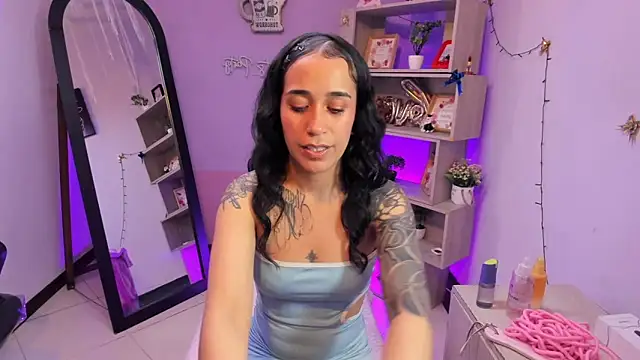 StaceyLeee online show from 02-13-26, 07:54