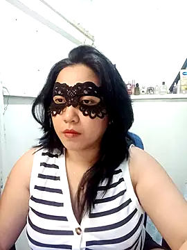 Snapshot of CrimiFusi chatting on 01-11-26, 06:57 CrimiFusi online show from 01-11-26, 06:57