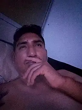 Snapshot of Yrresistible666 chatting on 01-13-26, 03:34 Yrresistible666 online show from 01-13-26, 03:34