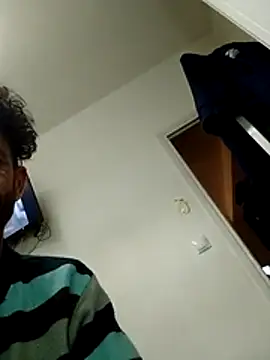 Snapshot of MeKaniCmurcia chatting on 03-02-26, 02:47 MeKaniCmurcia online show from 03-02-26, 02:47