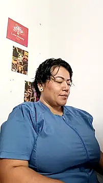 Snapshot of Hey_diane chatting on 01-09-26, 12:08 Hey diane online show from 01-09-26, 12:08