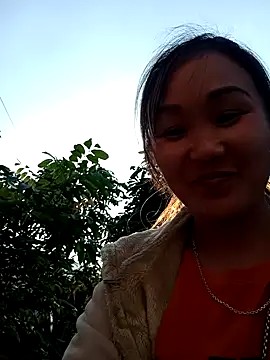 yula-bi online show from 12-19-25, 08:43