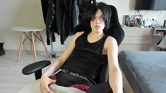 JohnGaliano online show from 04-27-26, 03:54