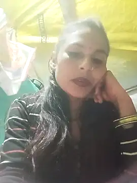 Snapshot of Cuty_priti chatting on 02-16-26, 05:09 Cuty priti online show from 02-16-26, 05:09