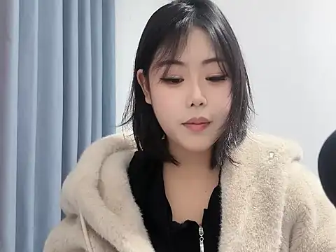 Snapshot of smalldaisy chatting on 12-20-25, 06:20 smalldaisy online show from 12-20-25, 06:20