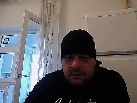 Snapshot of TomasTenerife chatting on 03-03-26, 11:49 TomasTenerife online show from 03-03-26, 11:49