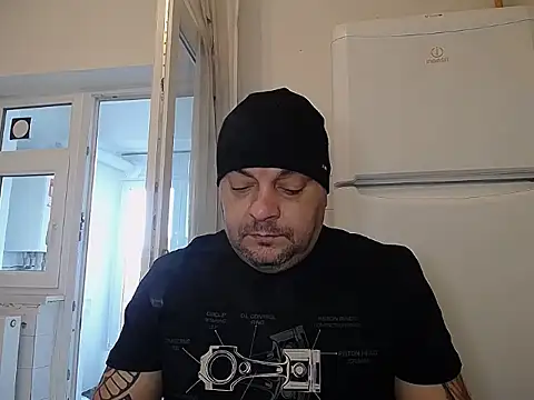 Snapshot of TomasTenerife chatting on 03-04-26, 06:52 TomasTenerife online show from 03-04-26, 06:52