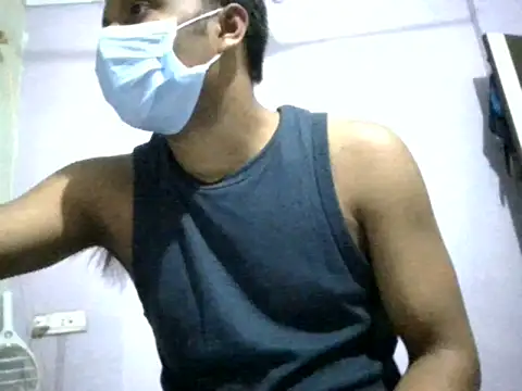 Snapshot of sexjames77777 chatting on 01-12-26, 01:38 sexjames77777 online show from 01-12-26, 01:38