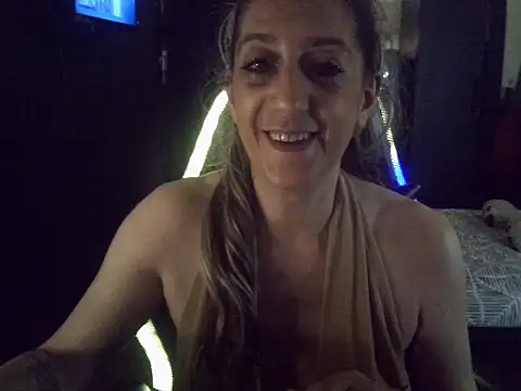 labelgecoquine online show from 03-06-26, 07:32