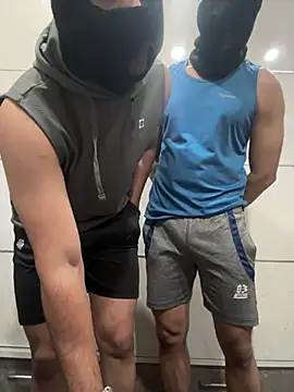 Snapshot of The_AlphaDuo chatting on 01-10-26, 04:42 The AlphaDuo online show from 01-10-26, 04:42