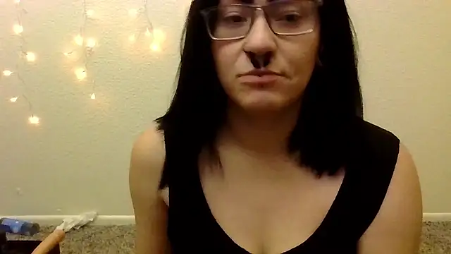 GabbyDaniella online show from 01-11-26, 02:16
