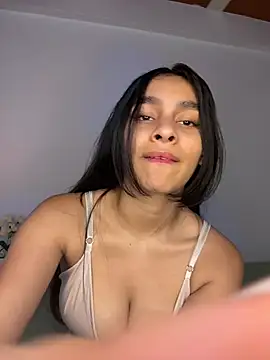 ManuelaEvans  online show from 05-07-26, 02:06
