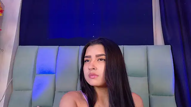Emilyy05  online show from 07-08-26, 02:05