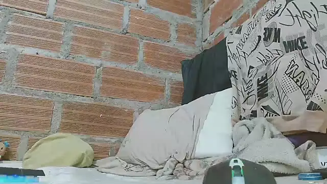 Snapshot of Alphamaster_92 chatting on 01-06-26, 05:16 Alphamaster 92 online show from 01-06-26, 05:16