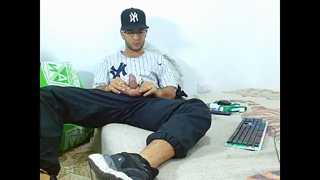 Alphamaster 92 online show from 06-23-26, 07:45