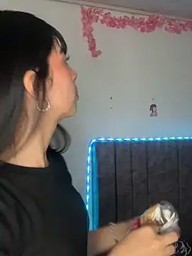 junorise23 online show from 04-13-26, 04:29