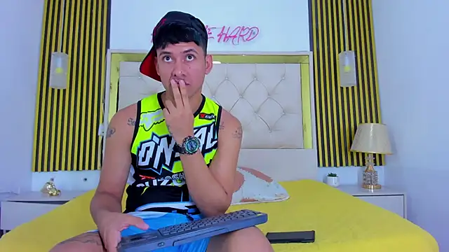 Sweet kevin1 online show from 12-20-25, 03:57