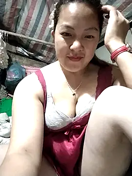 Lucky cutee online show from 04-18-26, 12:09