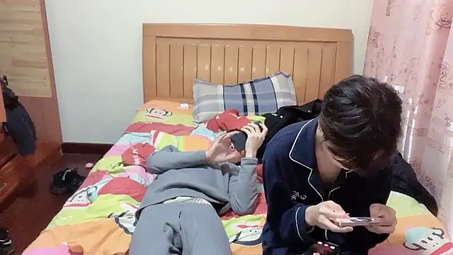 Snapshot of junnan001 chatting on 01-13-26, 02:33 junnan001 online show from 01-13-26, 02:33