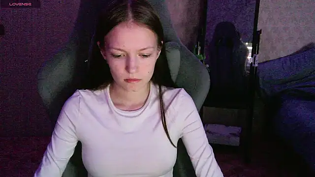 Snapshot of Yzi chatting on 02-21-26, 01:56 Yzi online show from 02-21-26, 01:56