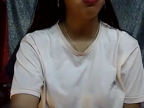 cute Dirty Diva online show from 04-21-26, 12:56