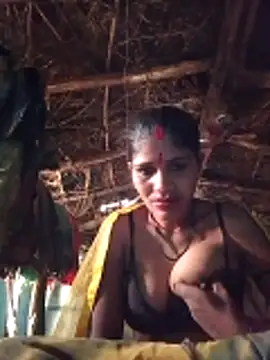 Snapshot of Rajni_hote chatting on 12-23-25, 04:43 Rajni hote online show from 12-23-25, 04:43