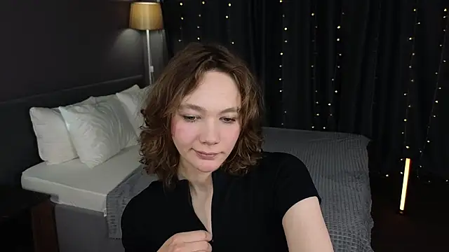 Snapshot of NovaEva_ chatting on 06-01-26, 12:12 NovaEva online show from 06-01-26, 12:12