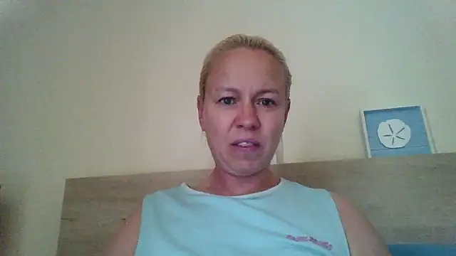 jennyblondeuk online show from 04-21-26, 05:06