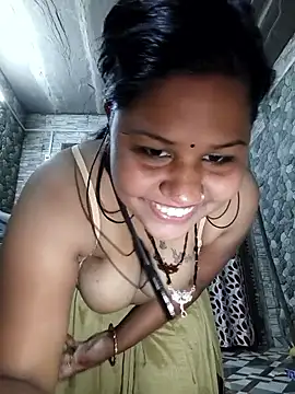 Snapshot of SexyKajal_758 chatting on 01-12-26, 06:35 SexyKajal 758 online show from 01-12-26, 06:35