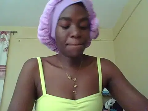 Snapshot of Sexxy_paid chatting on 02-08-26, 11:35 Sexxy paid online show from 02-08-26, 11:35