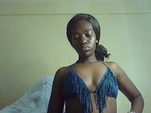 Snapshot of Sexxy_paid chatting on 02-10-26, 05:00 Sexxy paid online show from 02-10-26, 05:00