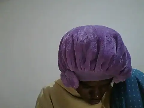 Snapshot of Sexxy_paid chatting on 02-17-26, 05:04 Sexxy paid online show from 02-17-26, 05:04