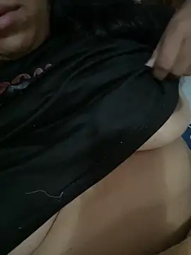 Snapshot of Cerezita88- chatting on 12-20-25, 09:11 Cerezita88- online show from 12-20-25, 09:11