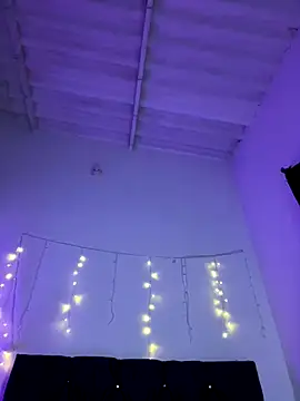 Alisson carolina21 online show from 12-21-25, 01:35