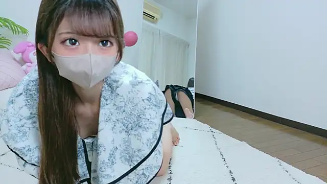 Snapshot of Kiki-jpn chatting on 06-25-26, 06:07 Kiki-jpn online show from 06-25-26, 06:07