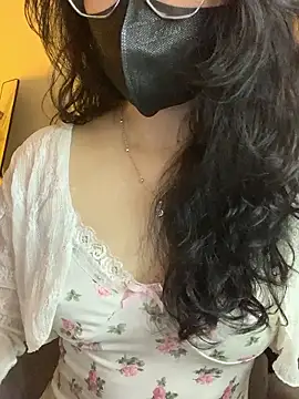 Snapshot of Sofiababy22 chatting on 01-18-26, 04:00 Sofiababy22 online show from 01-18-26, 04:00