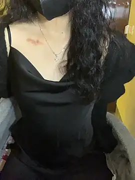 Snapshot of Sofiababy22 chatting on 02-02-26, 12:04 Sofiababy22 online show from 02-02-26, 12:04