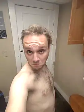 Snapshot of Mikey502 chatting on 12-21-25, 04:41 Mikey502 online show from 12-21-25, 04:41