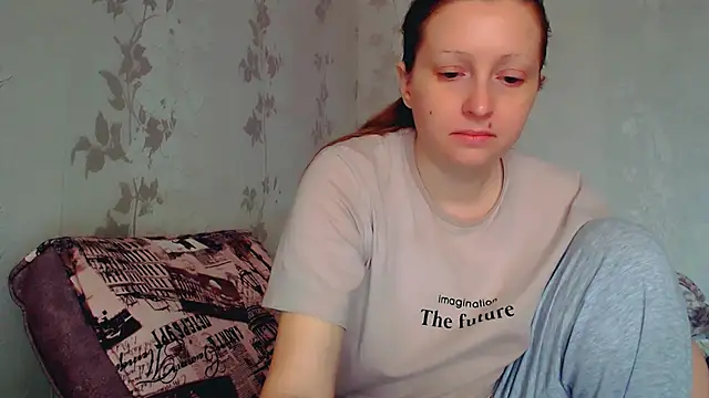 Snapshot of CrystallAngel chatting on 02-01-26, 11:31 CrystallAngel online show from 02-01-26, 11:31