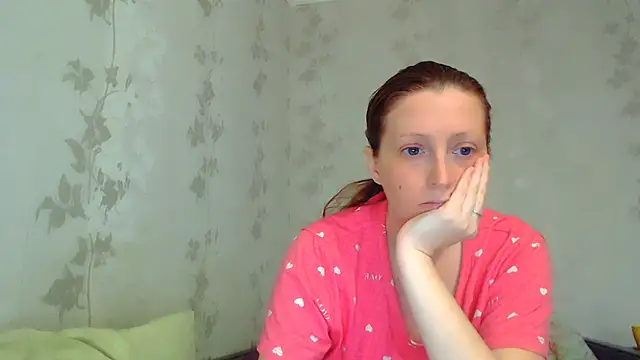 Snapshot of CrystallAngel chatting on 03-18-26, 01:47 CrystallAngel online show from 03-18-26, 01:47