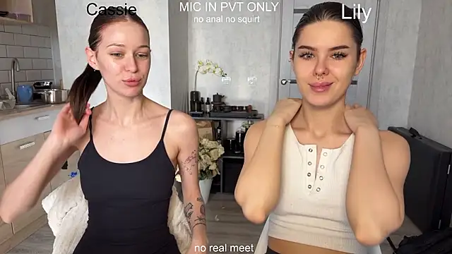 Snapshot of girls_secrets chatting on 03-05-26, 10:22 girls secrets online show from 03-05-26, 10:22