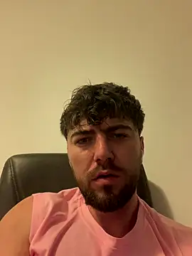 Snapshot of MasterRaylei1 chatting on 12-21-25, 02:46 MasterRaylei1 online show from 12-21-25, 02:46