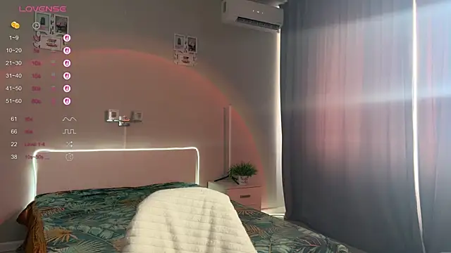 Katherine   Ross online show from 04-24-26, 08:50