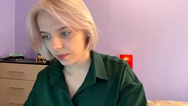 Scarlet cat online show from 01-07-26, 06:16