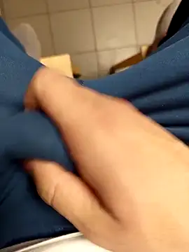 Snapshot of kingmiko12 chatting on 03-04-26, 11:55 kingmiko12 online show from 03-04-26, 11:55