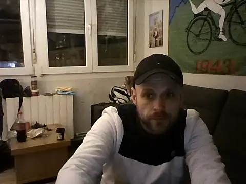 Snapshot of lokurasvarias chatting on 01-06-26, 07:39 lokurasvarias online show from 01-06-26, 07:39