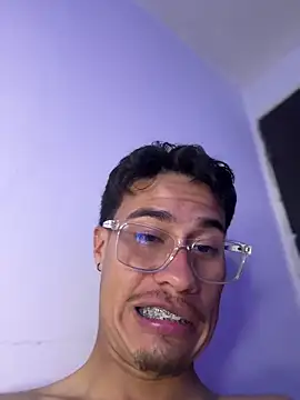 Latin Paisa Boy online show from 05-15-26, 04:30